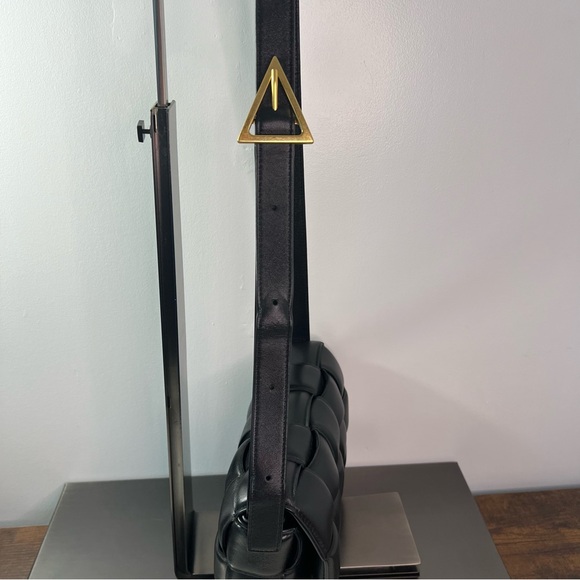 Authentic Bottega Veneta Cassette crossbody - Picture 8 of 14